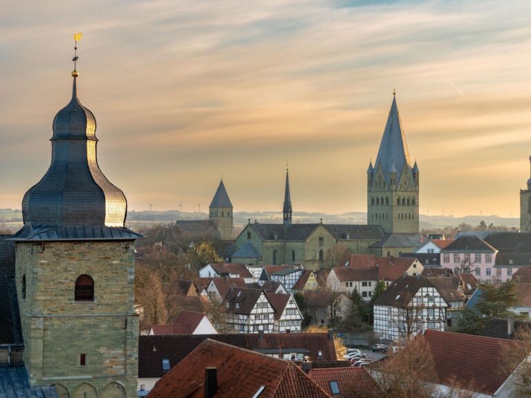 22-Soest-Turmsilhouette-009-2542-908e2c41-a52f432f@764ll
